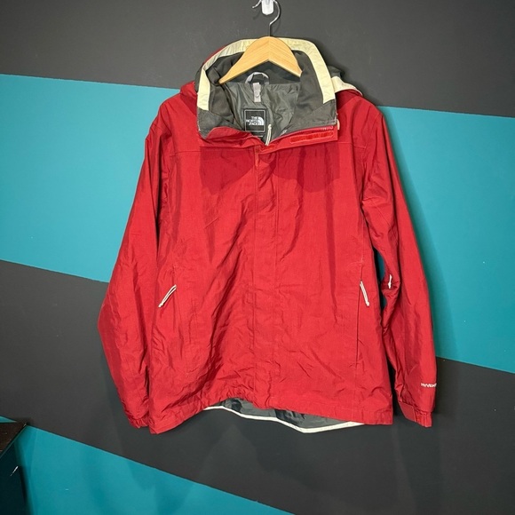The North Face Men's Vibrant Red Rain Jacket - Picture 1 of 11